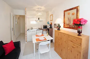 Le Peonie Apartament Nicea